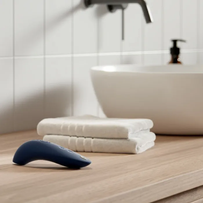 Vibrators WeVibe WeVibe Melt Rechargeable Pleasure Air Clitoral Stimulator Blue